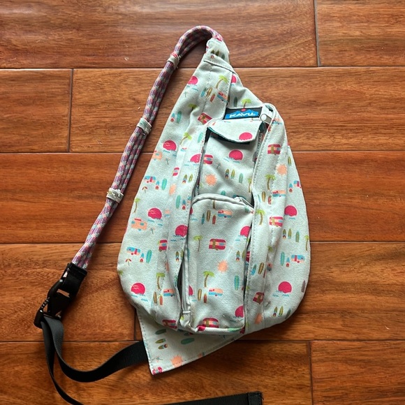 Kavu Rope Slingback Beach Camper Themed Bag, Light Blue, 4 Pockets - Picture 1 of 8